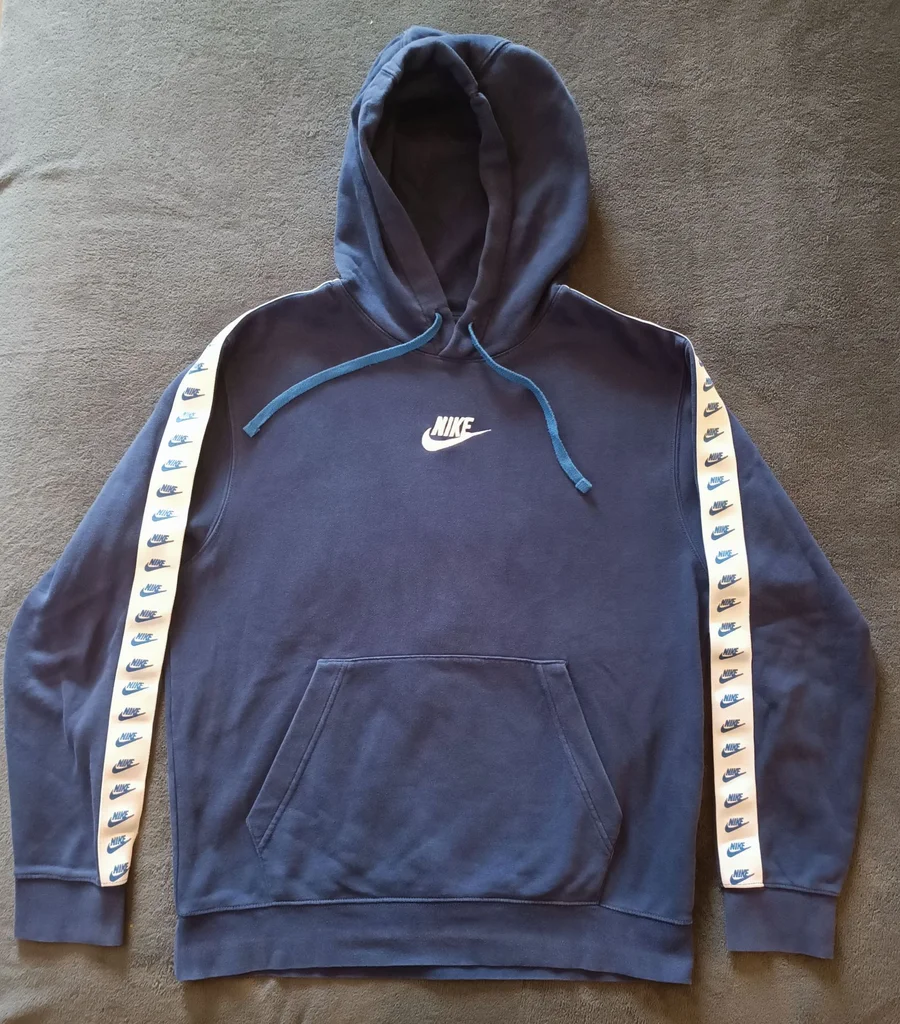 Sweat pull hoodie à capuche Nike bon état taille M coloris bleu marine